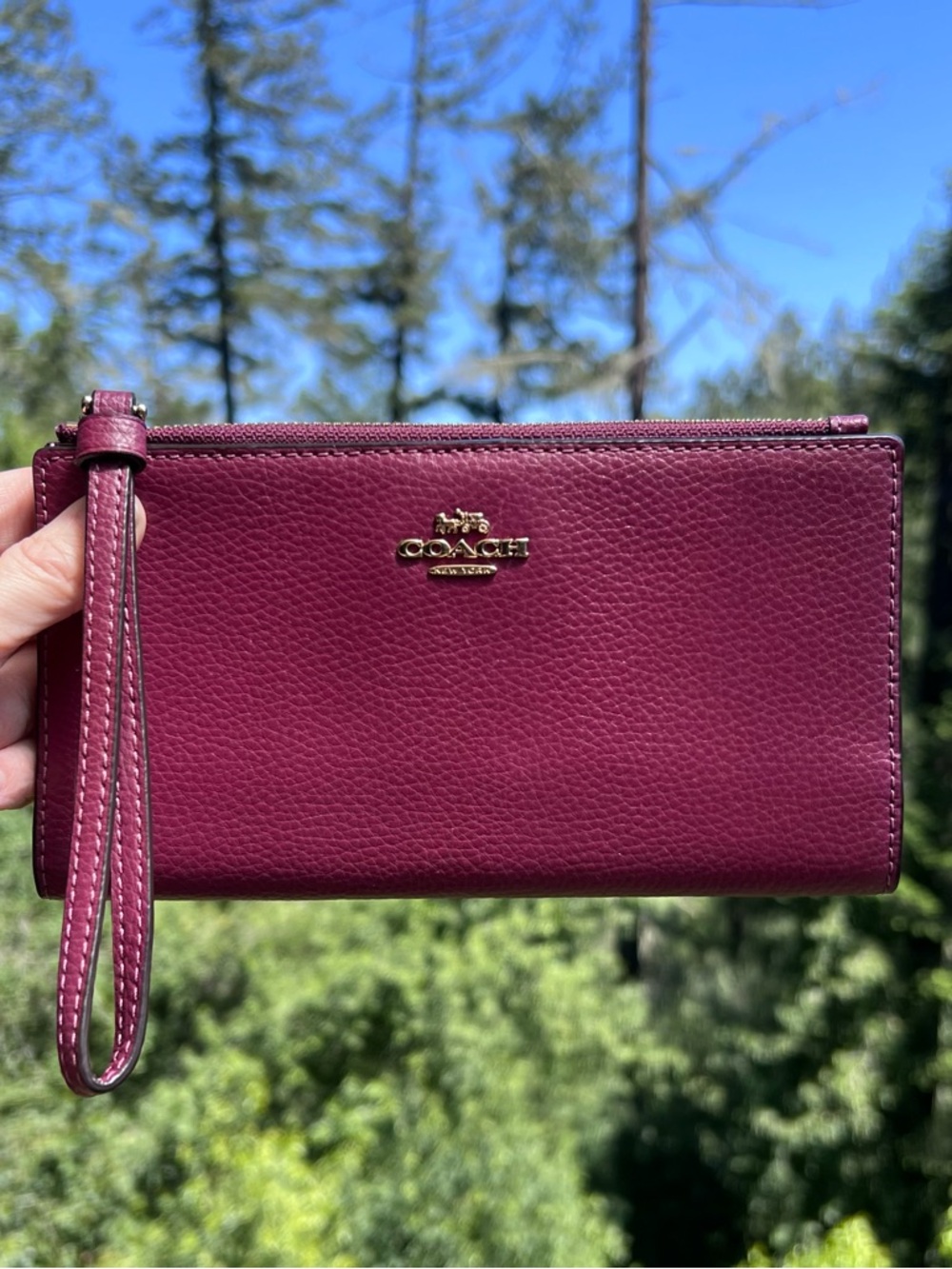 COACH Leather Wallet Wristlet Clutch Deep Berry Purple Pebble Leather AUTHENTIC